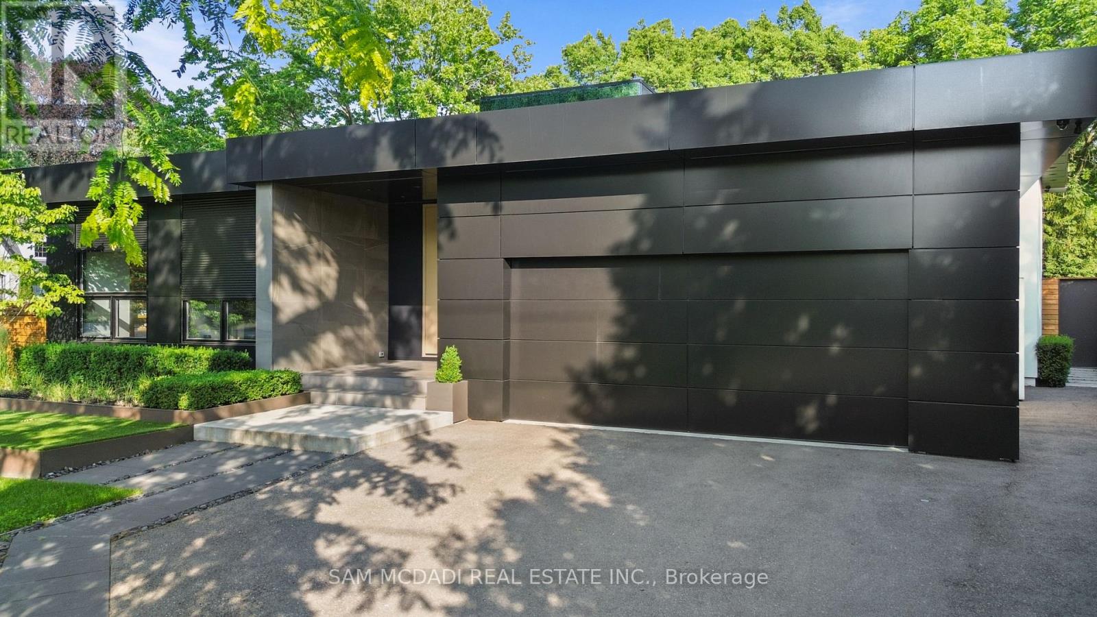 1516 Duncan Road, Oakville, Ontario  L6J 2R3 - Photo 2 - W13519952