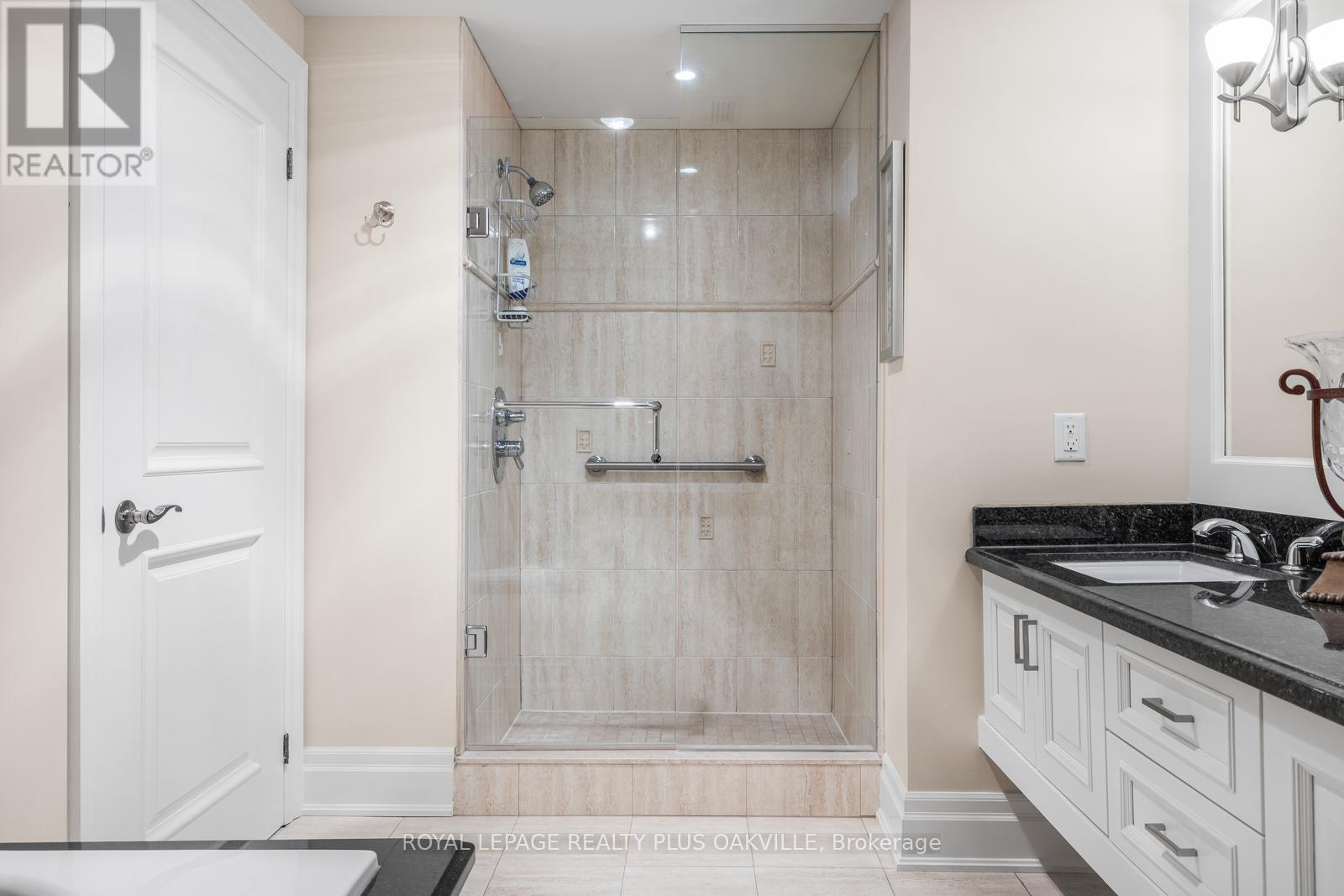 604 - 5340 Lakeshore Road, Burlington, Ontario  L7L 7A8 - Photo 21 - W13520032