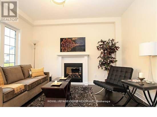683 Baldwin Crescent, Woodstock, Ontario N4T 0G7 - Photo 3 - X13519992