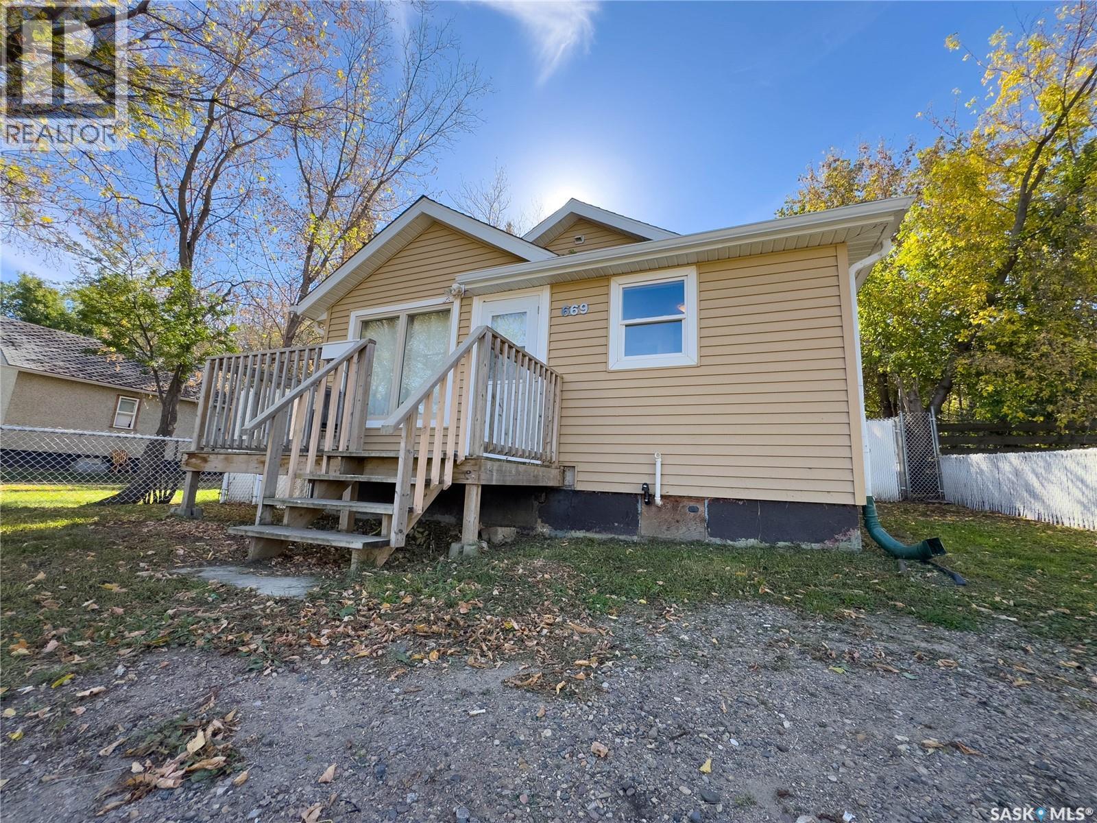 669 18th Street W, Prince Albert, Saskatchewan  S6V 4A7 - Photo 19 - SK041442