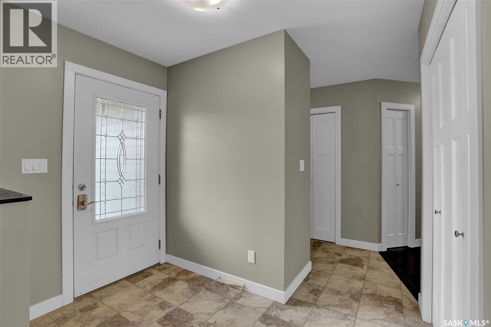 25 Emerald Hill Drive, White City, Saskatchewan  S4L 0B4 - Photo 3 - SK041427