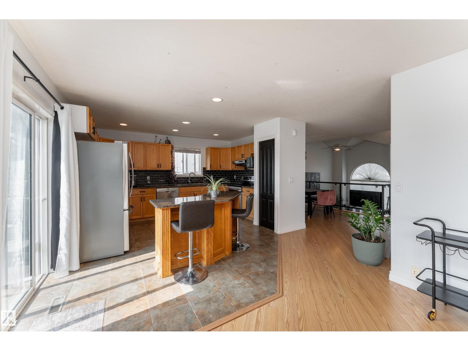 183 Dechene Rd NW, Edmonton, Alberta  T6M 2M8 - Photo 12 - E4496968