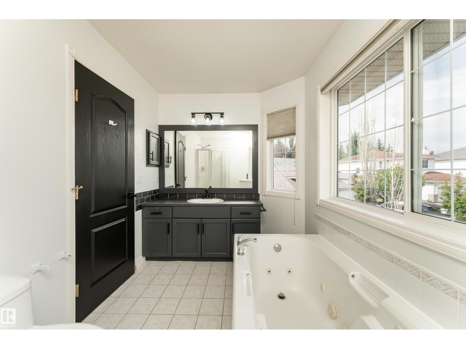 183 Dechene Rd NW, Edmonton, Alberta  T6M 2M8 - Photo 36 - E4496968