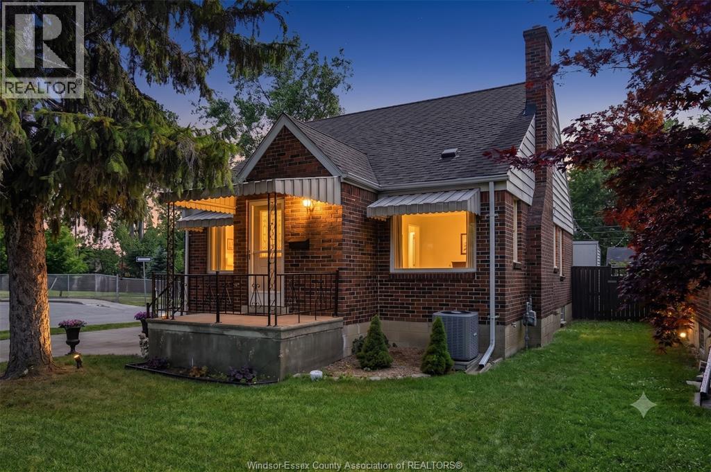 MLS# 26015983: 889 PATRICE DRIVE, Windsor, Canada