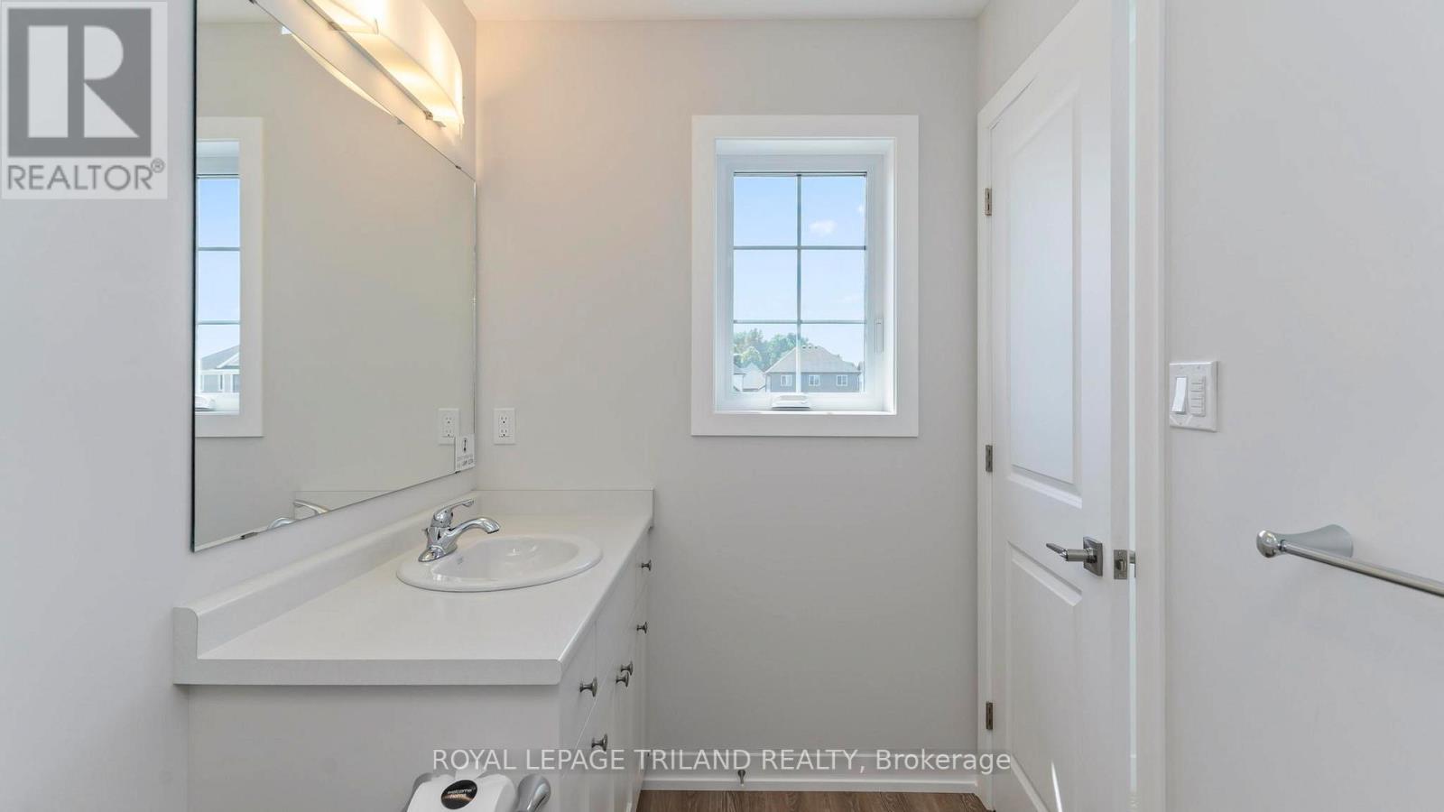 47 Harrow Lane, St. Thomas, Ontario  N5R 0P3 - Photo 11 - X12716028