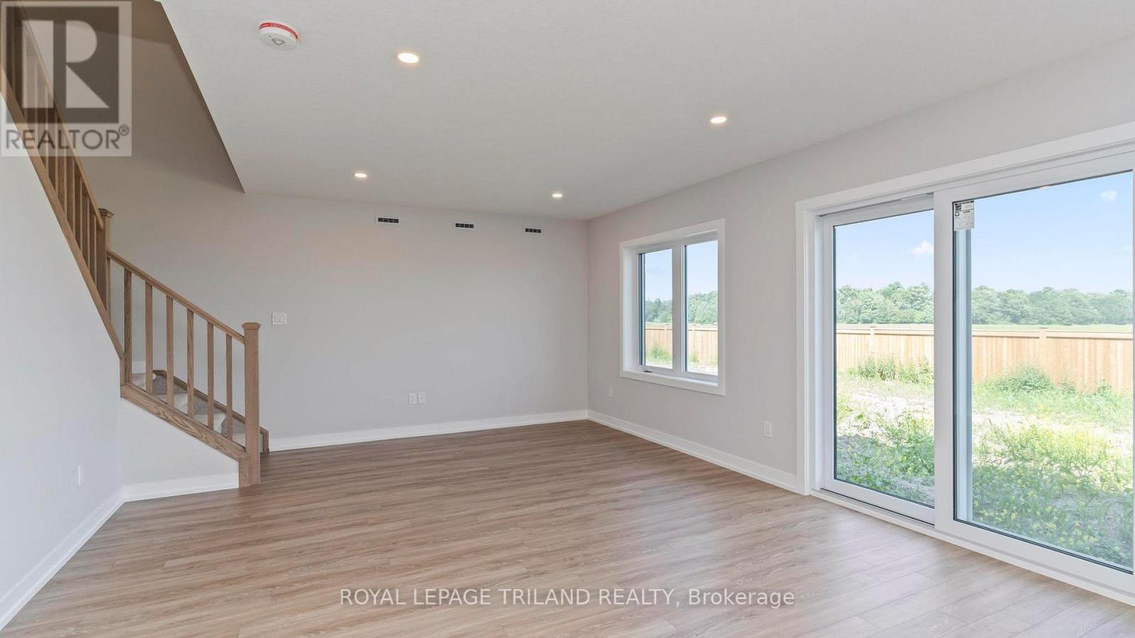 47 Harrow Lane, St. Thomas, Ontario  N5R 0P3 - Photo 6 - X12716028