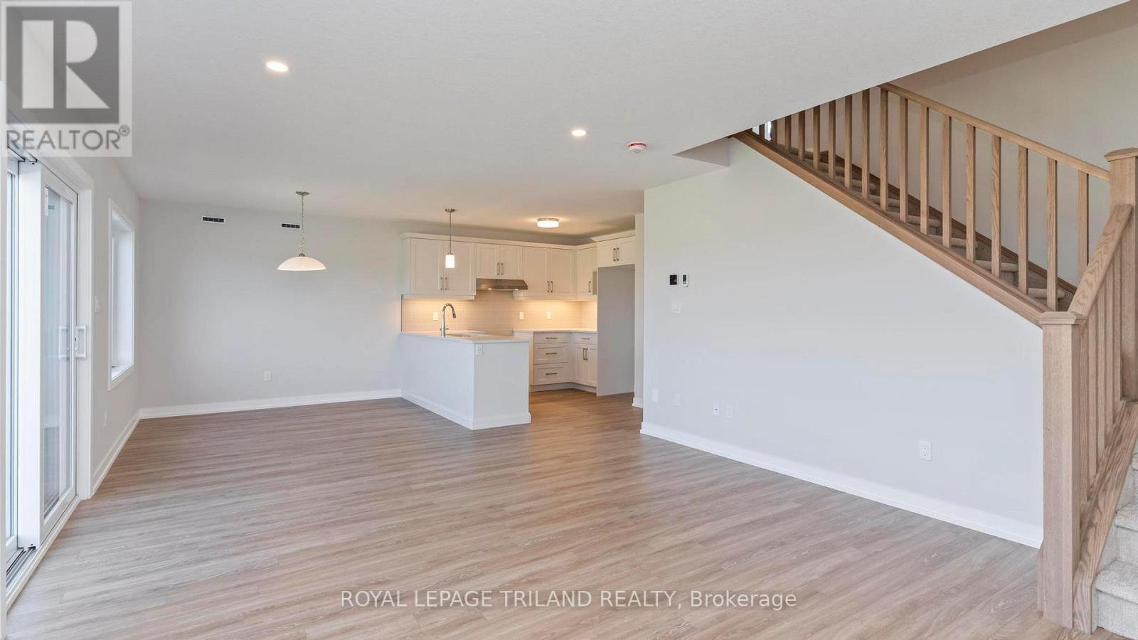 47 Harrow Lane, St. Thomas, Ontario  N5R 0P3 - Photo 7 - X12716028