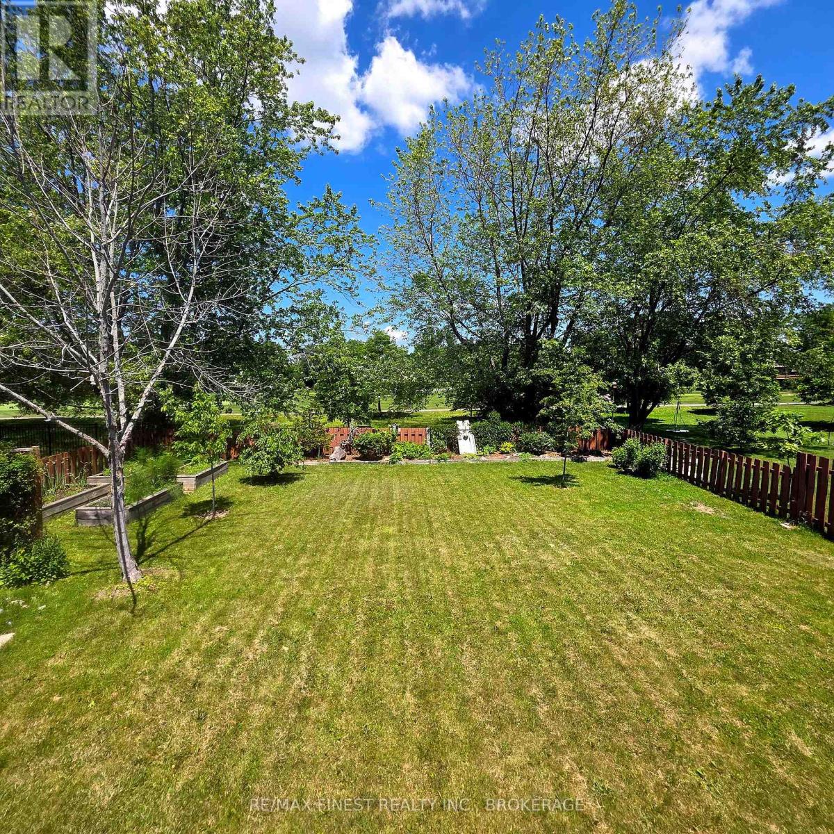 23 Old Oak Road, Kingston, Ontario  K7M 7C3 - Photo 3 - X13520386