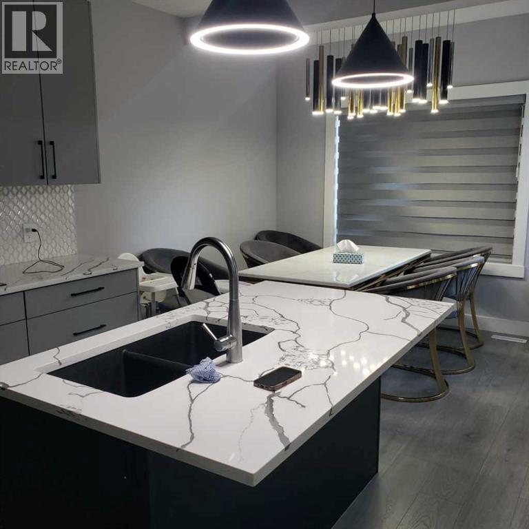 39 Saddlecrest Link Ne, Calgary, Alberta  T3J 0Z3 - Photo 12 - A2326111