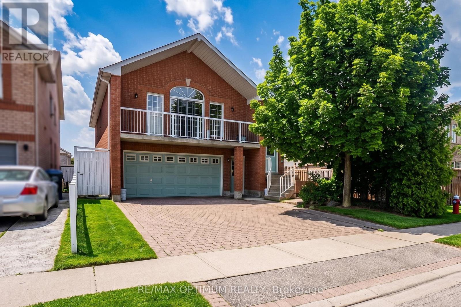 43 Wildsky Road, Brampton, Ontario  L6Y 5P9 - Photo 2 - W13520060