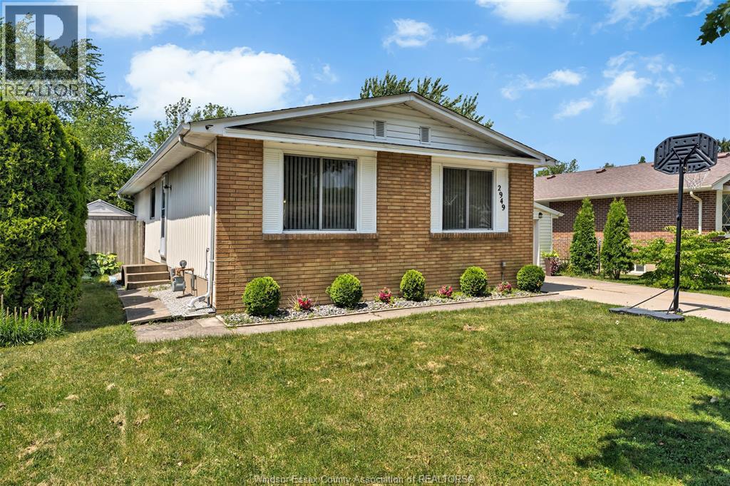 2949 Brimley Drive, Windsor, Ontario  N8R 1L9 - Photo 4 - 26015984
