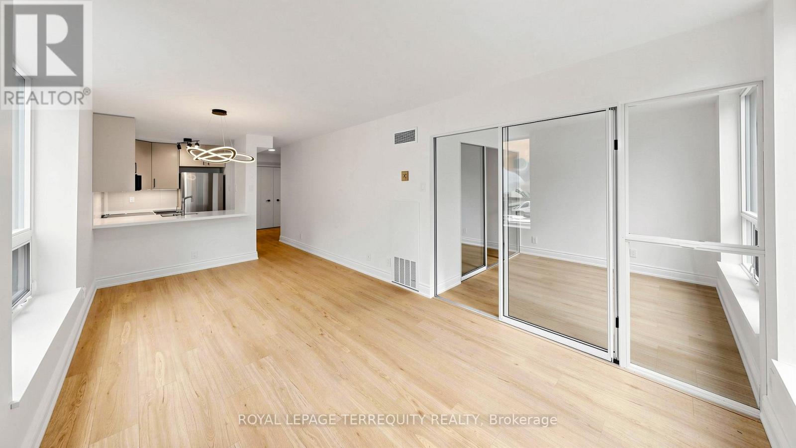 220 - 92 King Street E, Toronto, Ontario  M5C 2V8 - Photo 7 - C13520076