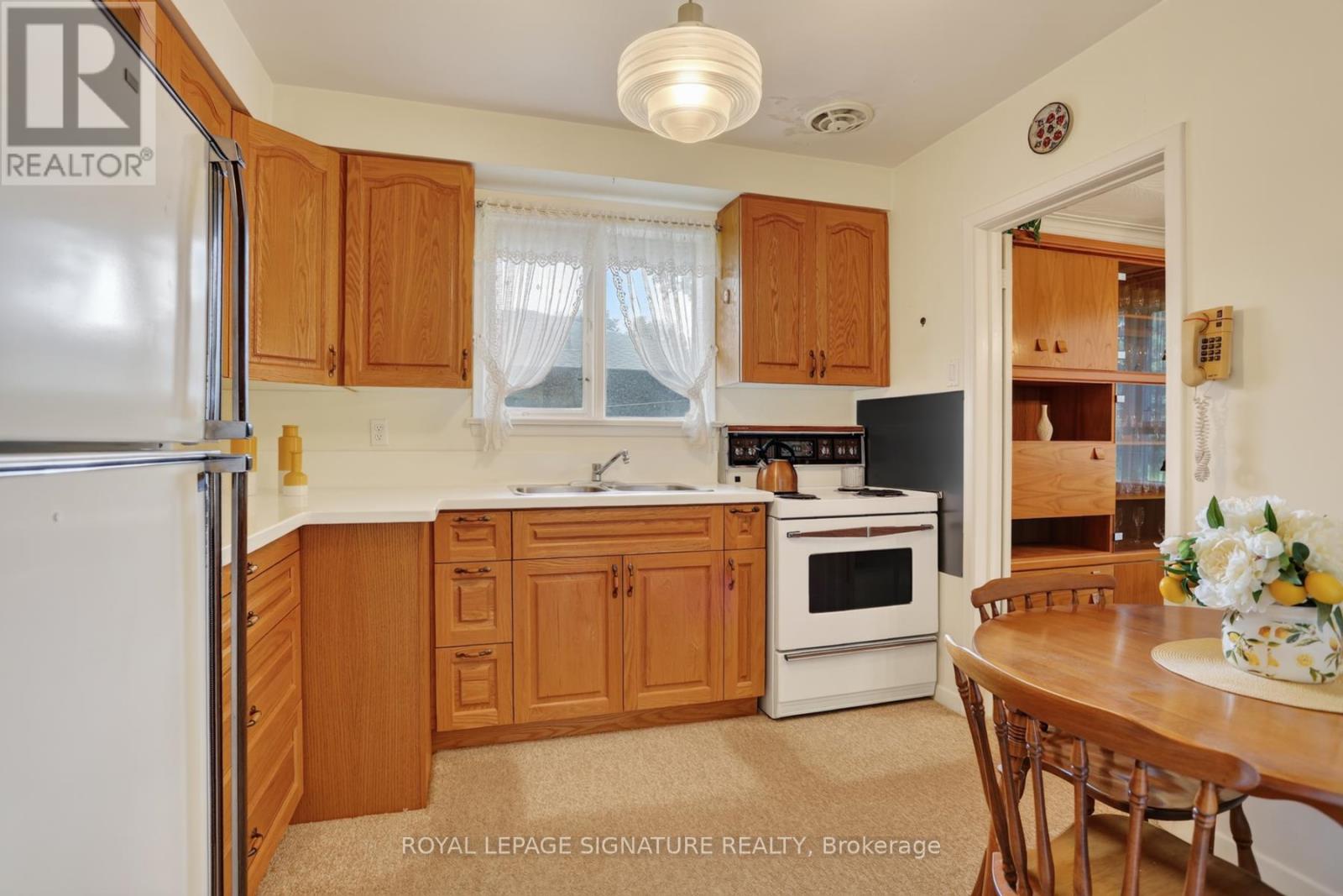1 Tanburn Place, Toronto, Ontario  M3A 1X6 - Photo 5 - C13520136