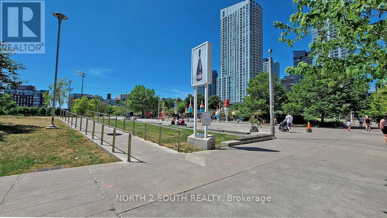 Ph11 - 21 Iceboat Terrace, Toronto, Ontario  M5V 4A9 - Photo 37 - C13520176