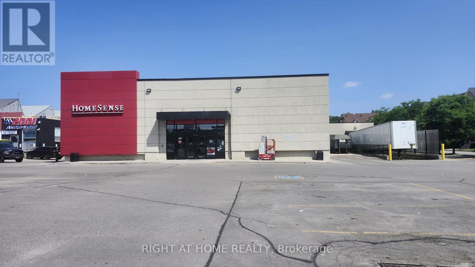 306 - 160 Vanderhoof Avenue, Toronto, Ontario  M4G 0B7 - Photo 38 - C13520242