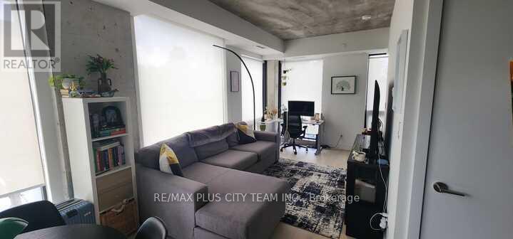 309 - 246 Logan Avenue, Toronto, Ontario  M4M 0E9 - Photo 3 - E13520118