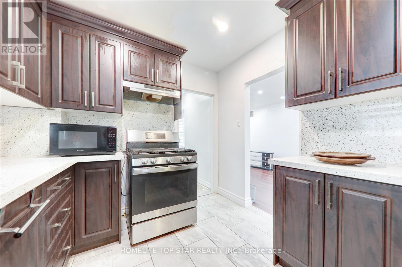 50 Chestnut Crescent, Toronto, Ontario  M1L 1Y5 - Photo 10 - E13520228
