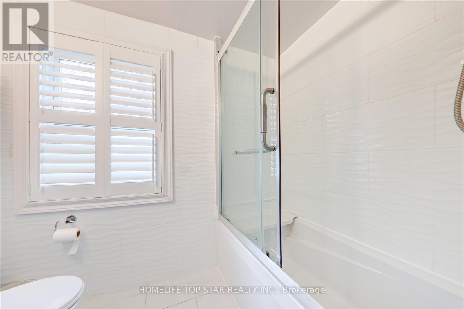 50 Chestnut Crescent, Toronto, Ontario  M1L 1Y5 - Photo 20 - E13520228
