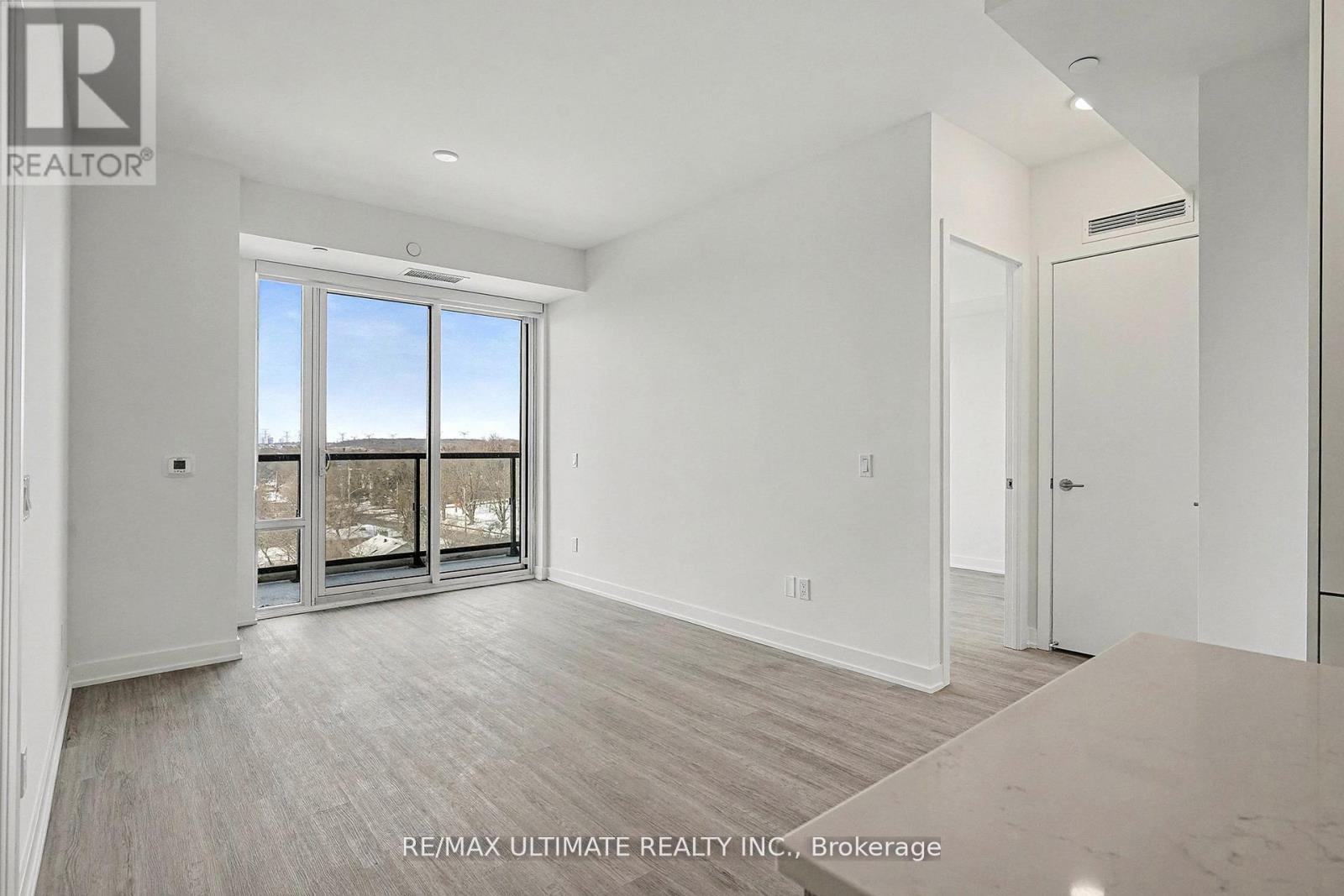 727 - 8188 Yonge Street, Vaughan, Ontario  L4J 1W5 - Photo 5 - N13520250