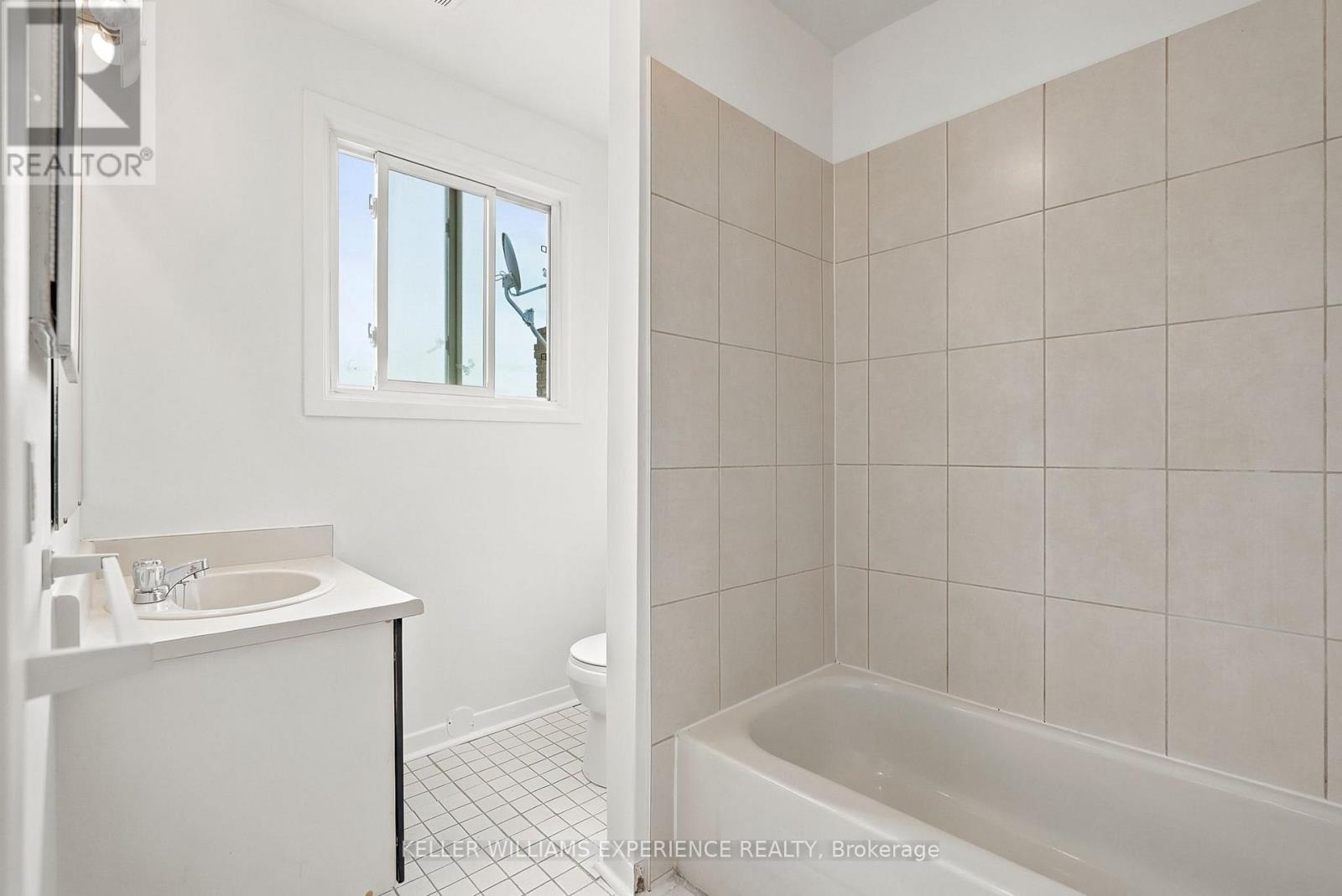 233 Little Avenue, Barrie, Ontario  L4N 6L3 - Photo 32 - S13520314
