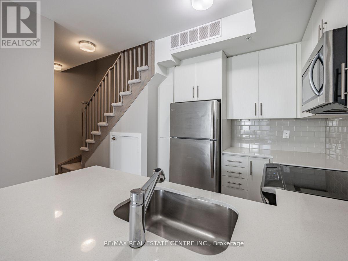 9 - 3473 Widdicombe Way, Mississauga, Ontario  L5L 0B8 - Photo 10 - W13520102