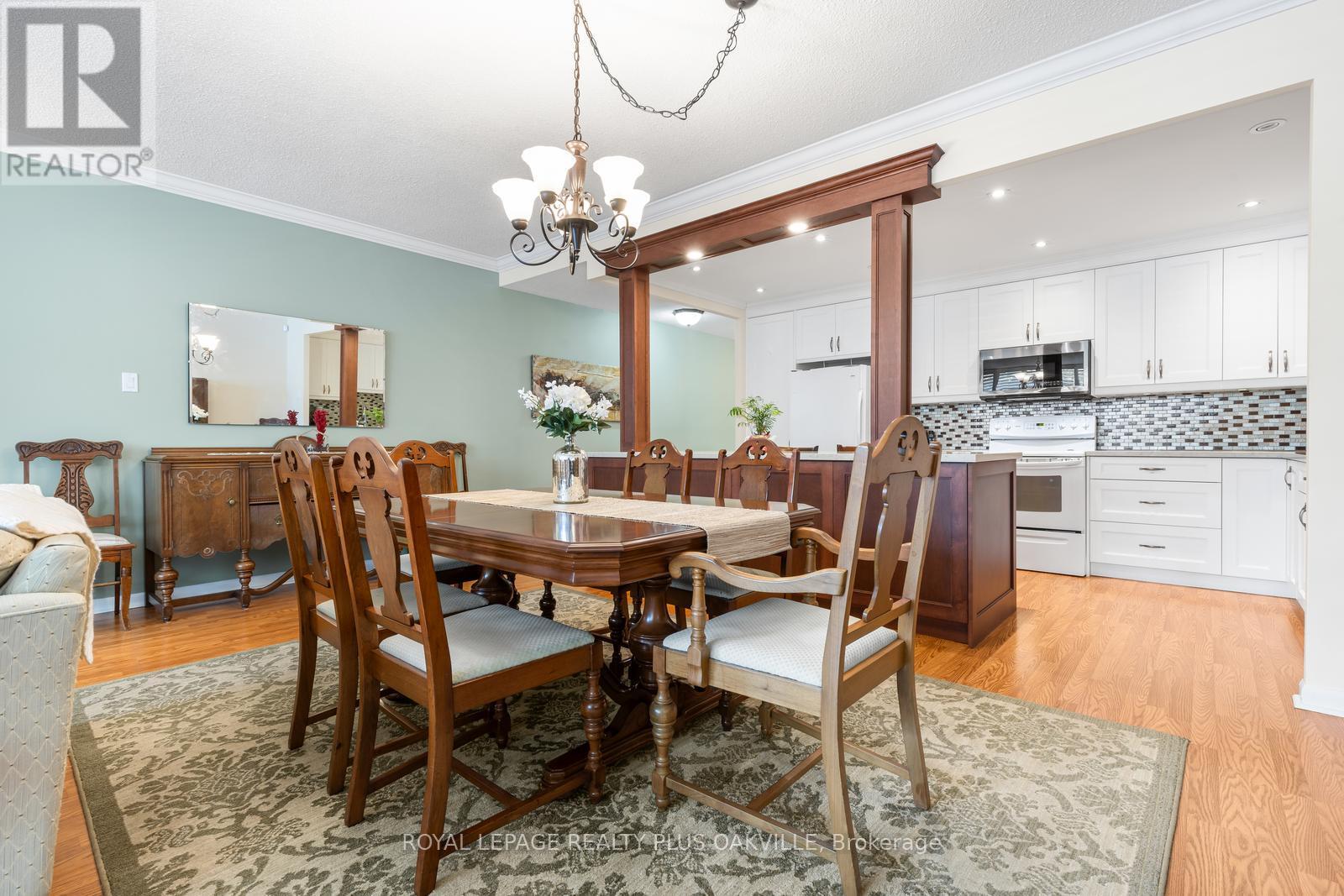 102 - 2175 Marine Drive, Oakville, Ontario  L6L 5L5 - Photo 10 - W13520110