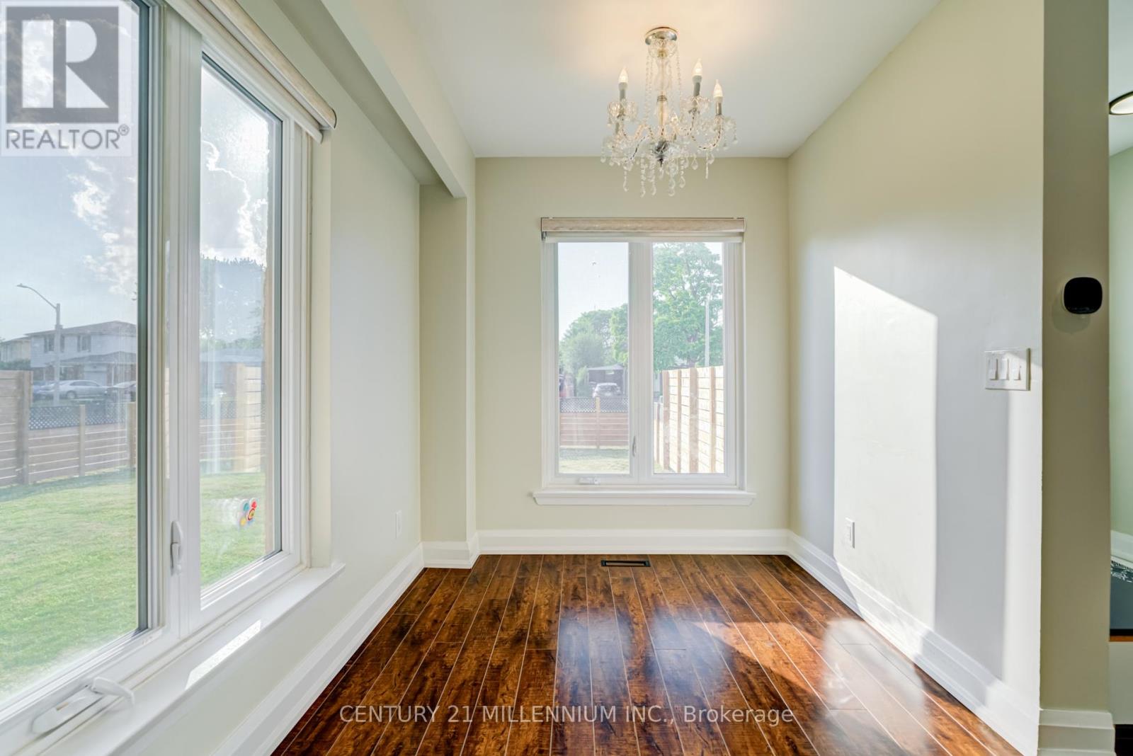 75 Goldcrest Road, Brampton, Ontario  L6S 1H1 - Photo 11 - W13520150