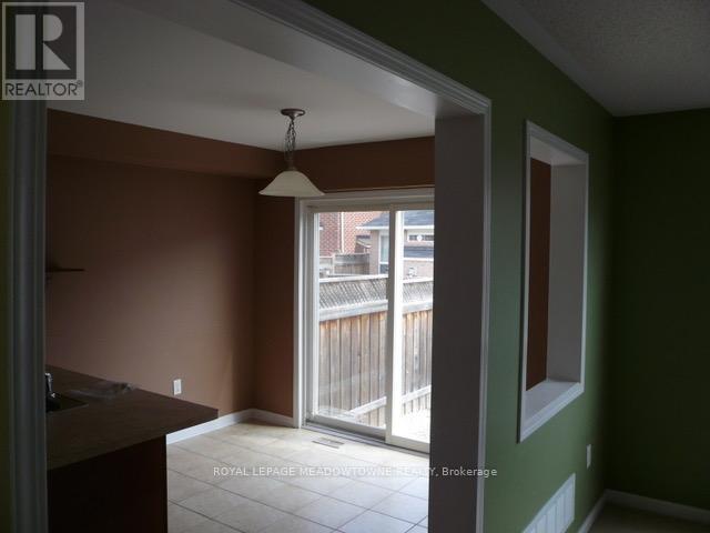 1062 Wickson Way, Milton, Ontario  L9T 6Y4 - Photo 6 - W13520168