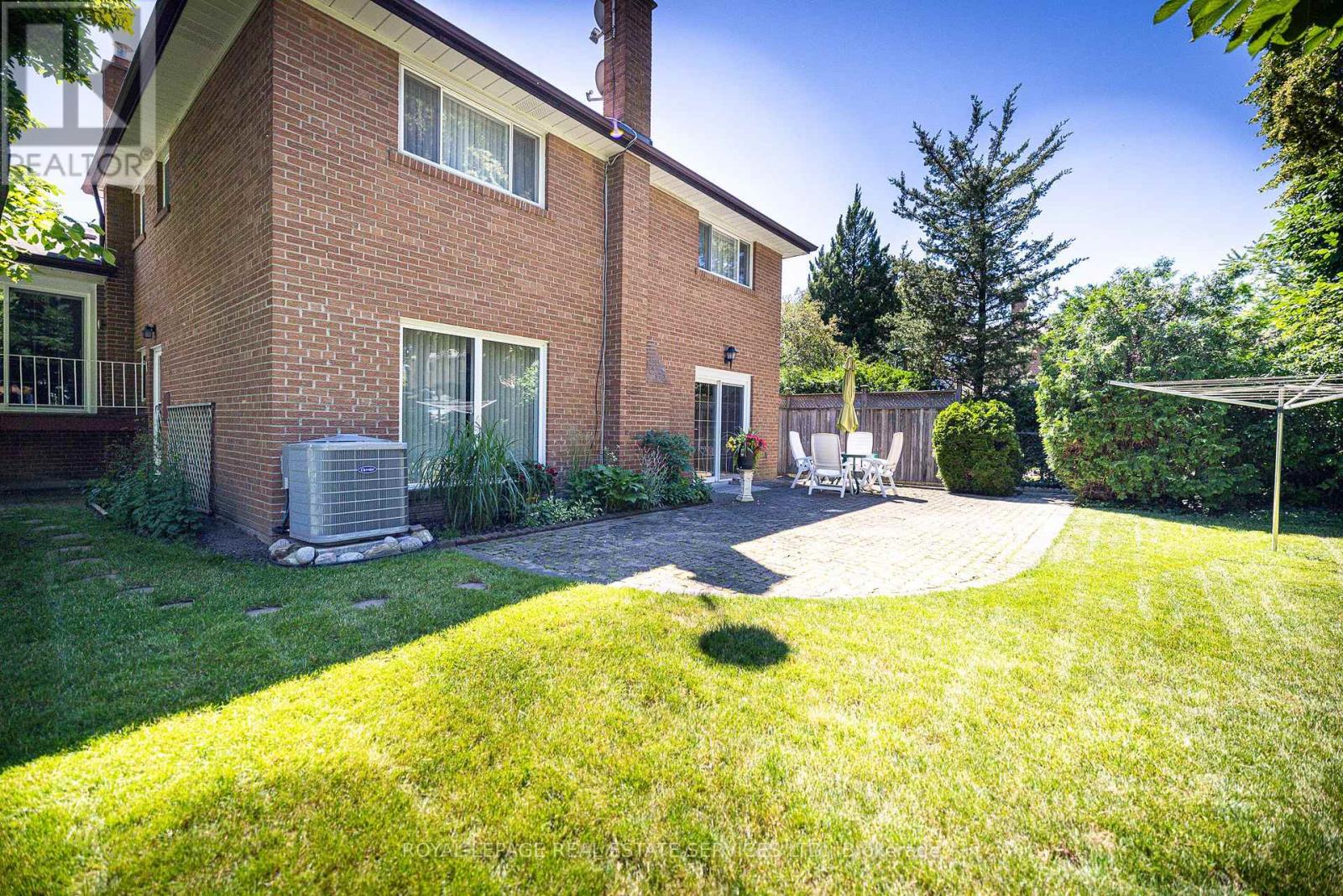 3465 Lincove Terrace, Mississauga, Ontario  L4Y 3N4 - Photo 5 - W13520196