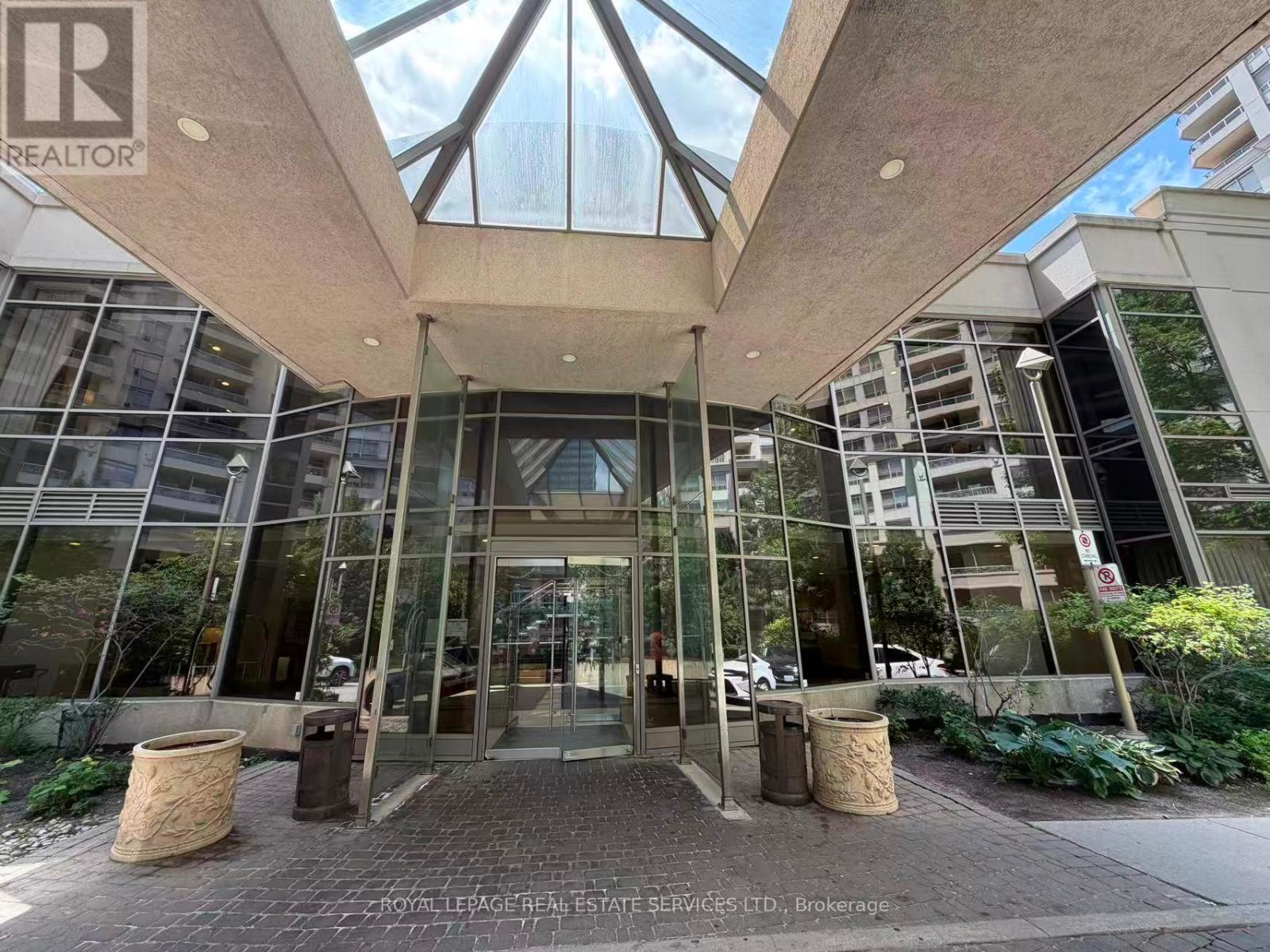 331 - 3888 Duke Of York Boulevard, Mississauga, Ontario  L5B 4P5 - Photo 3 - W13520206