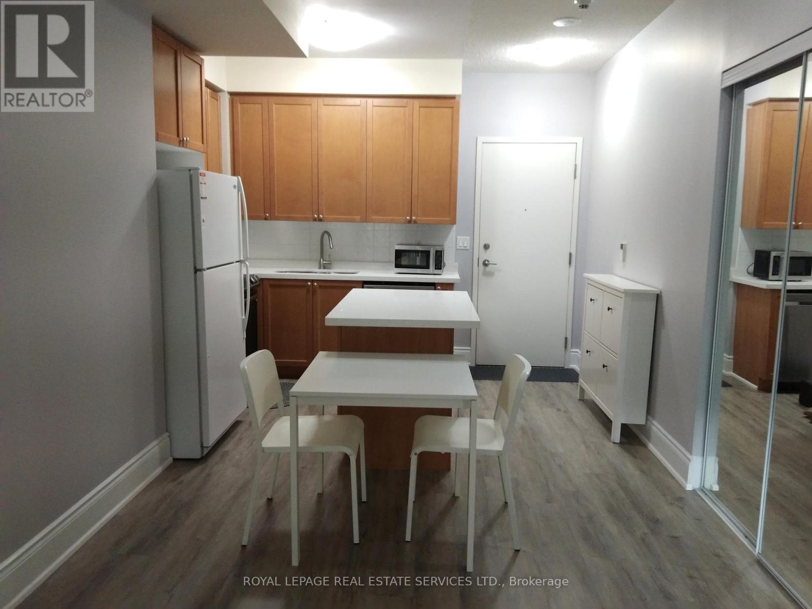 331 - 3888 Duke Of York Boulevard, Mississauga, Ontario  L5B 4P5 - Photo 7 - W13520206