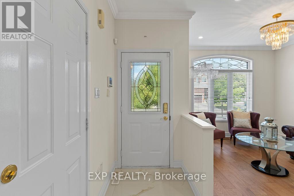 225 Ellis Crescent, Halton Hills, Ontario  L9T 6B5 - Photo 5 - W13520232