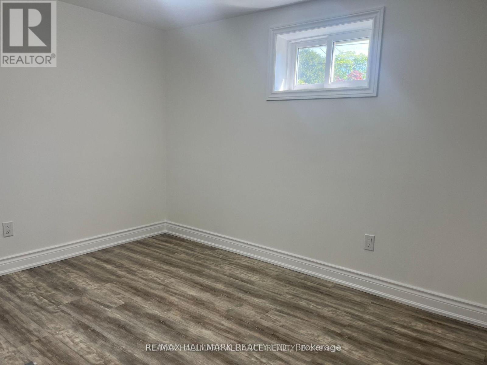 LOWER - 29 SAVONA DRIVE