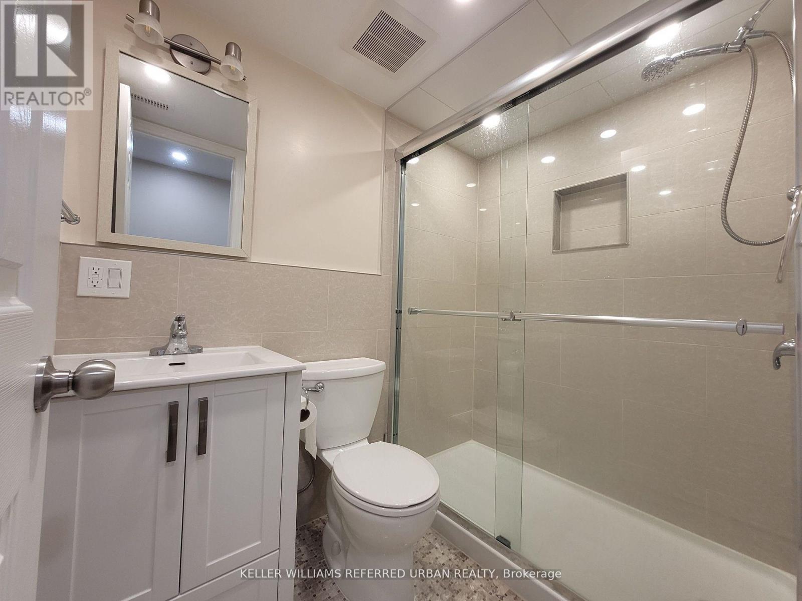 Lower - 163 Livingstone Avenue, Toronto, Ontario  M6E 2L9 - Photo 20 - W13520364