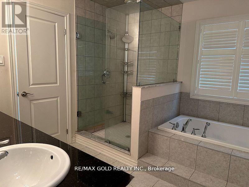 292 Remembrance Drive, Brampton, Ontario  L7A 4J3 - Photo 15 - W13517372