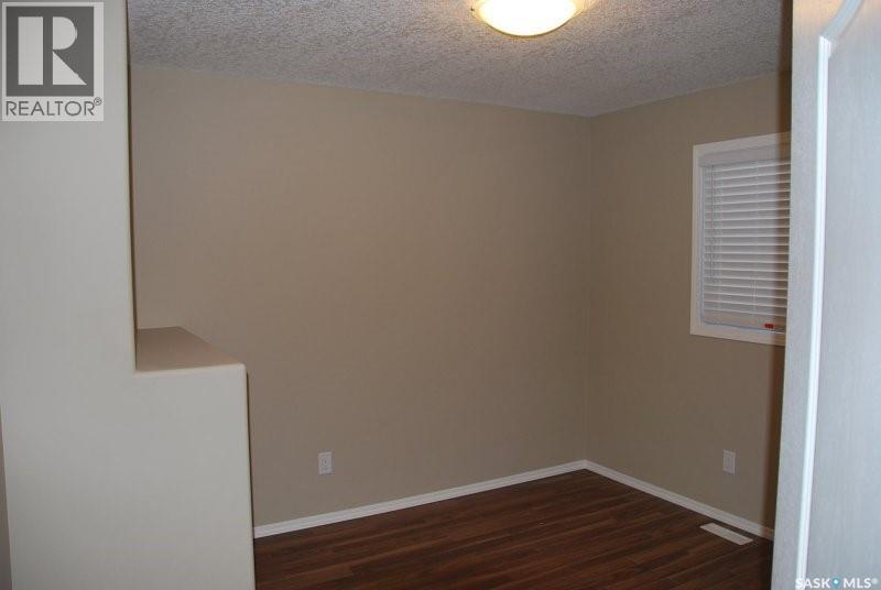 246 Sutter Place, Saskatoon, Saskatchewan  S7T 0R3 - Photo 7 - SK041436