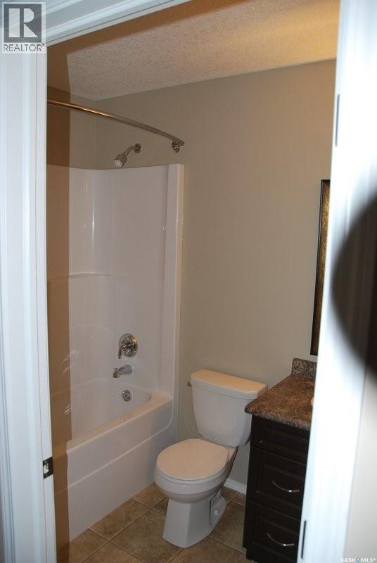 246 Sutter Place, Saskatoon, Saskatchewan  S7T 0R3 - Photo 9 - SK041436