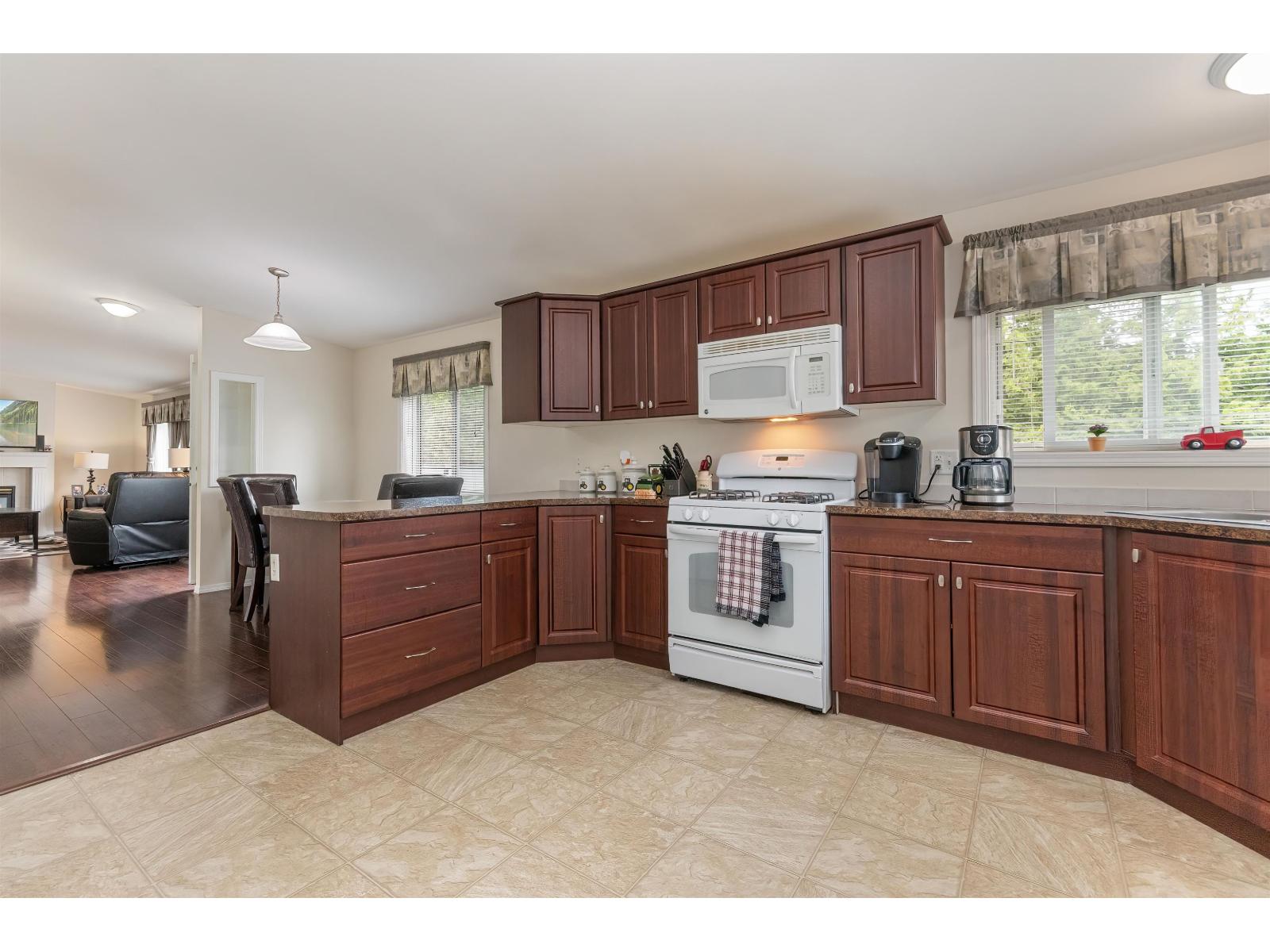 41725 Hare Avenue, Yarrow, Yarrow, British Columbia  V2R 5E9 - Photo 6 - R3141373