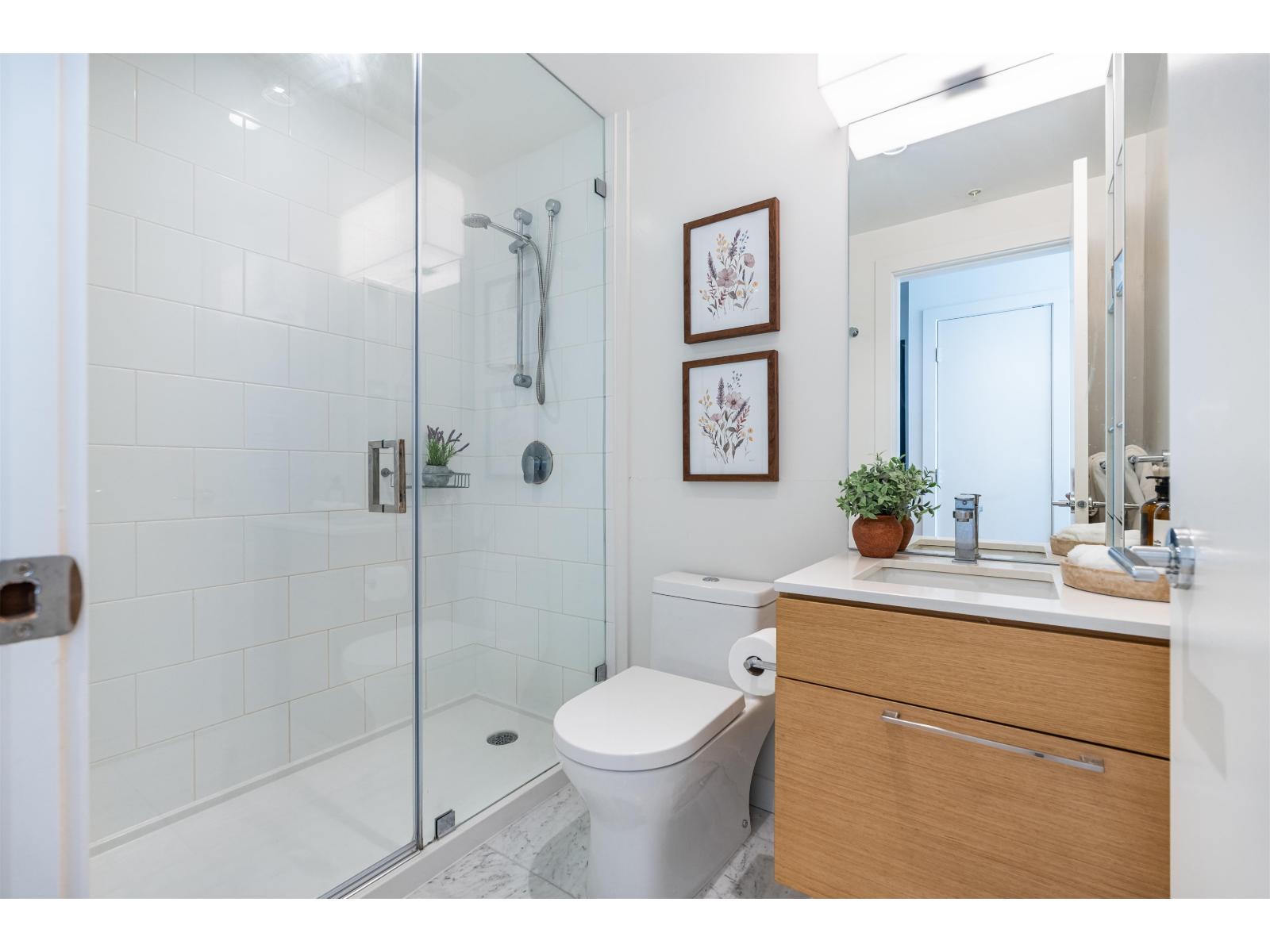 2801 13438 Central Avenue, Surrey, British Columbia  V3T 0N2 - Photo 12 - R3142378
