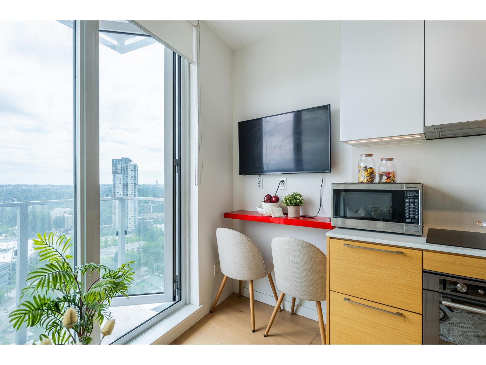 2801 13438 Central Avenue, Surrey, British Columbia  V3T 0N2 - Photo 5 - R3142378