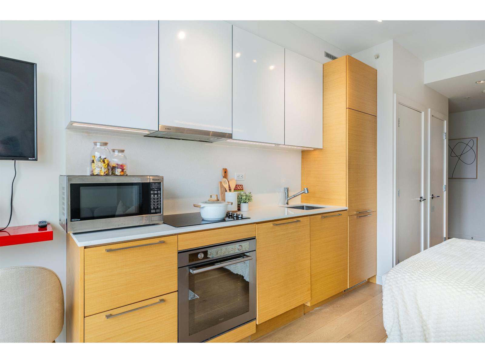 2801 13438 Central Avenue, Surrey, British Columbia  V3T 0N2 - Photo 10 - R3142378
