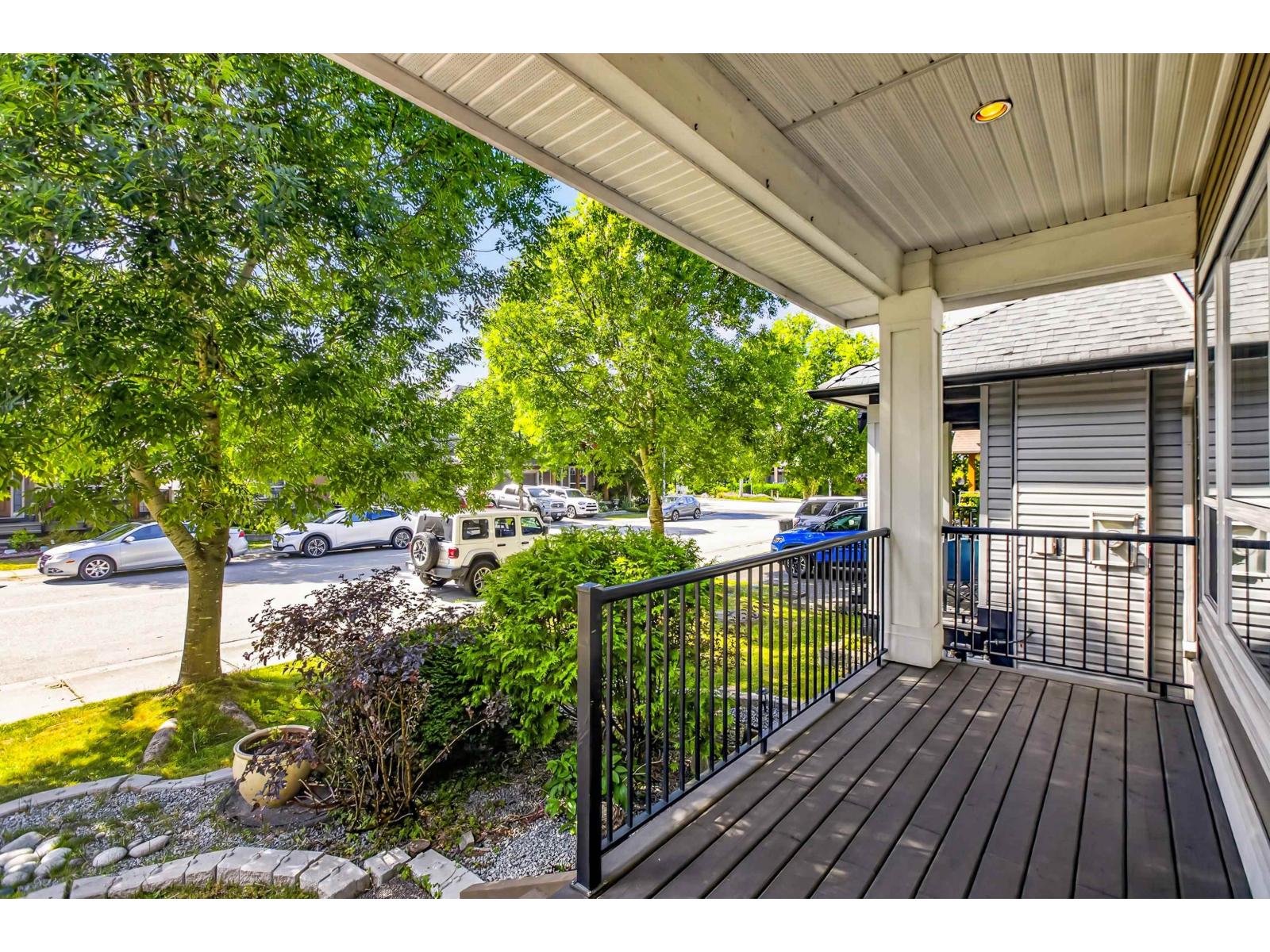 8266 211 Street, Langley, British Columbia  V2Y 0E4 - Photo 4 - R3142277