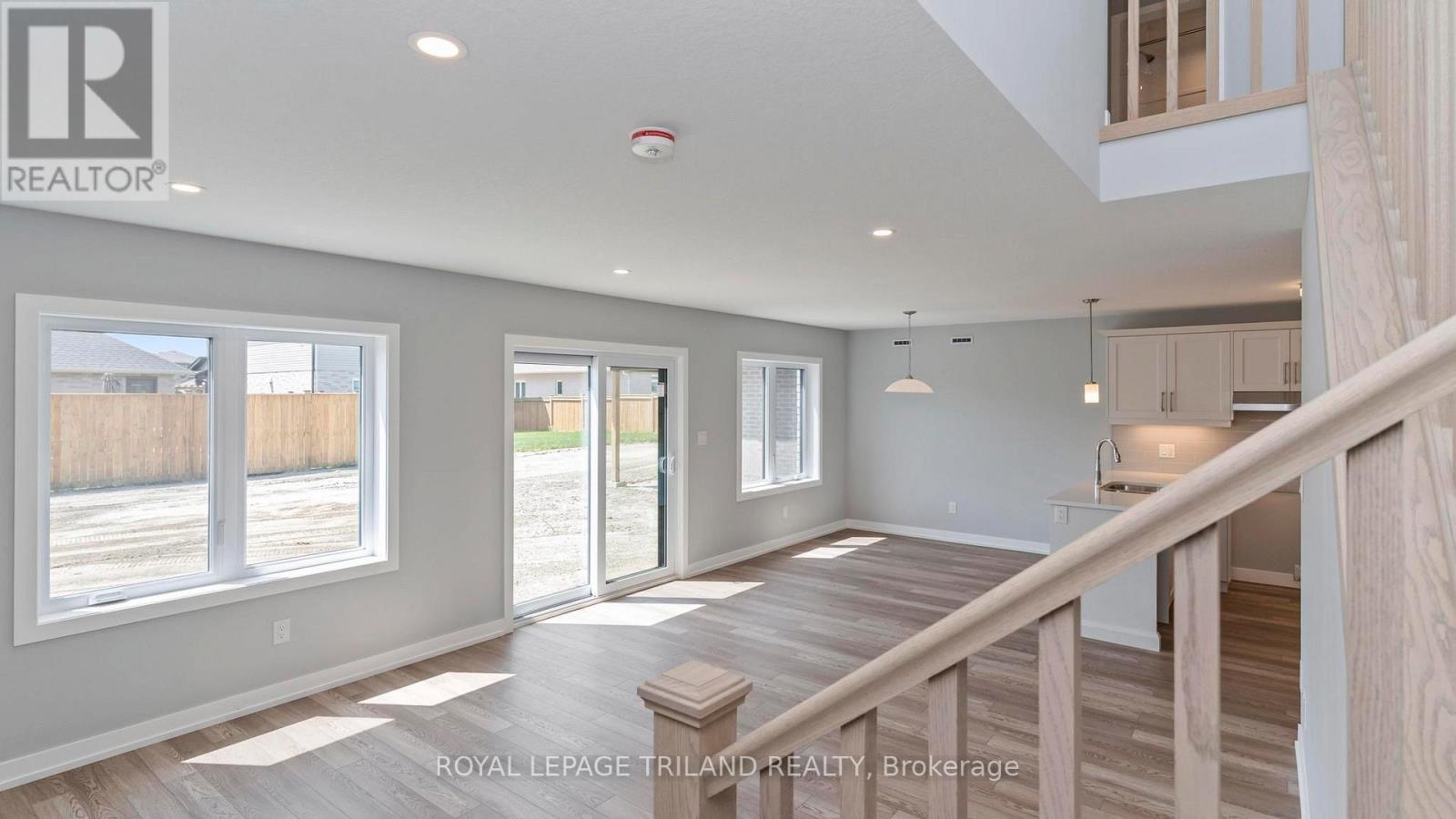 16 Harrow Lane, St. Thomas, Ontario  N5R 0P3 - Photo 6 - X12639670