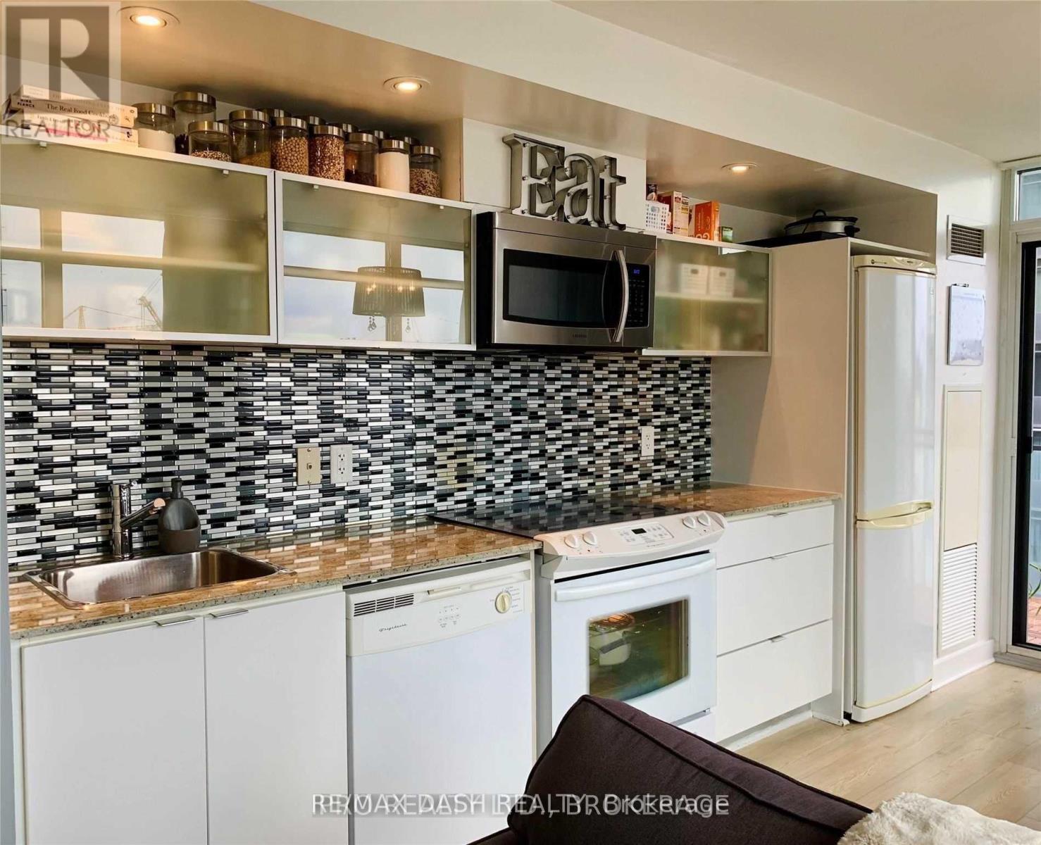 1202 - 4k Spadina Avenue, Toronto, Ontario  M5V 3Y9 - Photo 3 - C13520444