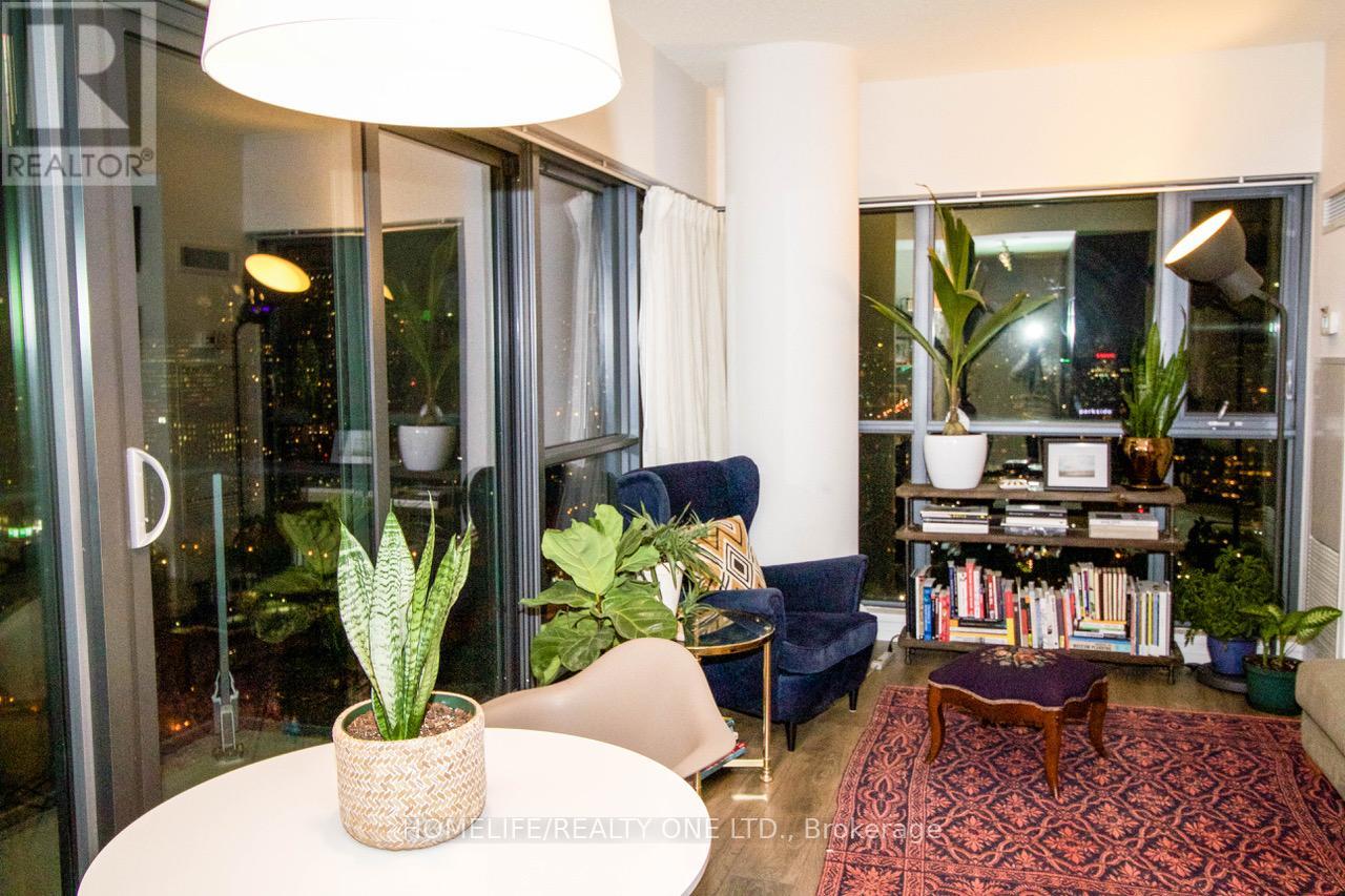 3509 - 159 Dundas Street E, Toronto (Church-Yonge Corridor), Ontario  M4M 3N9 - Photo 6 - C13520484