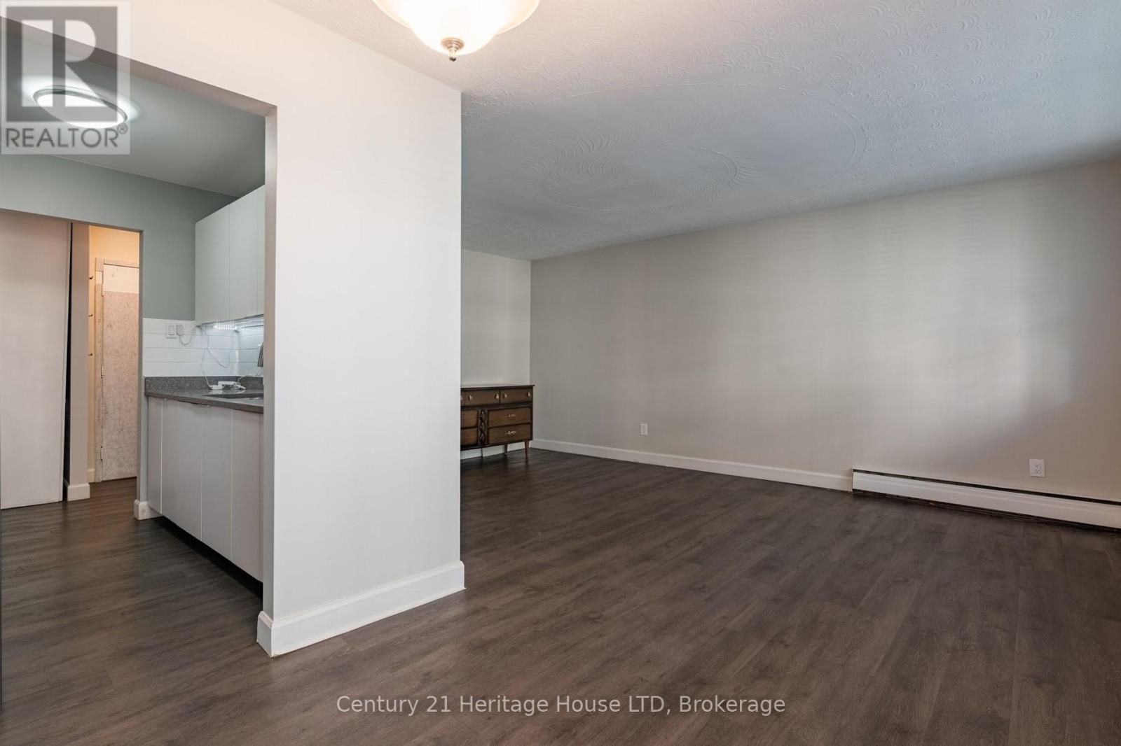 303 - 359 Geneva Street, St. Catharines, Ontario  L2N 2G5 - Photo 14 - X13520380