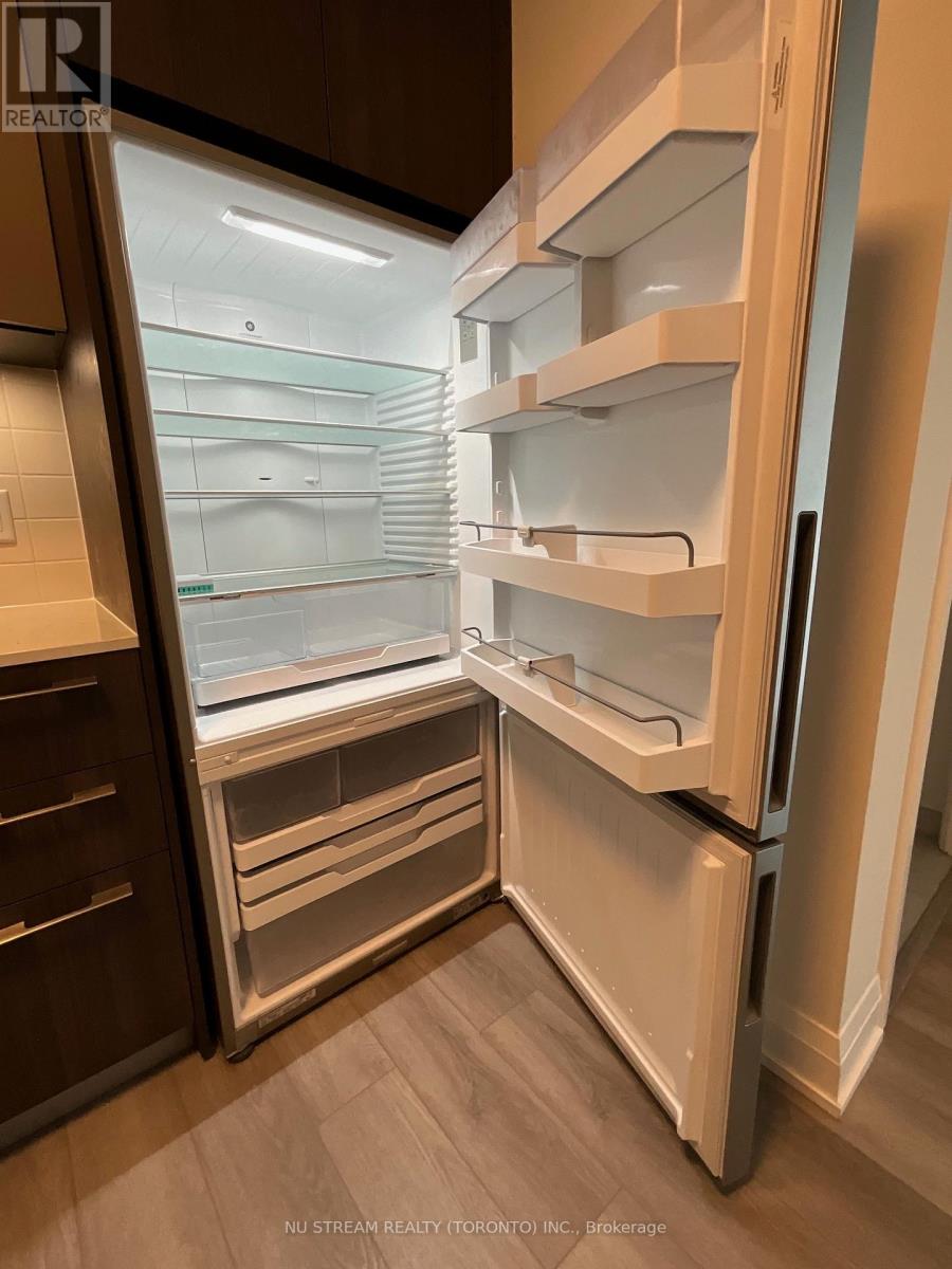 1809 - 18 Water Walk Drive, Markham, Ontario  L3R 6L5 - Photo 6 - N13520518
