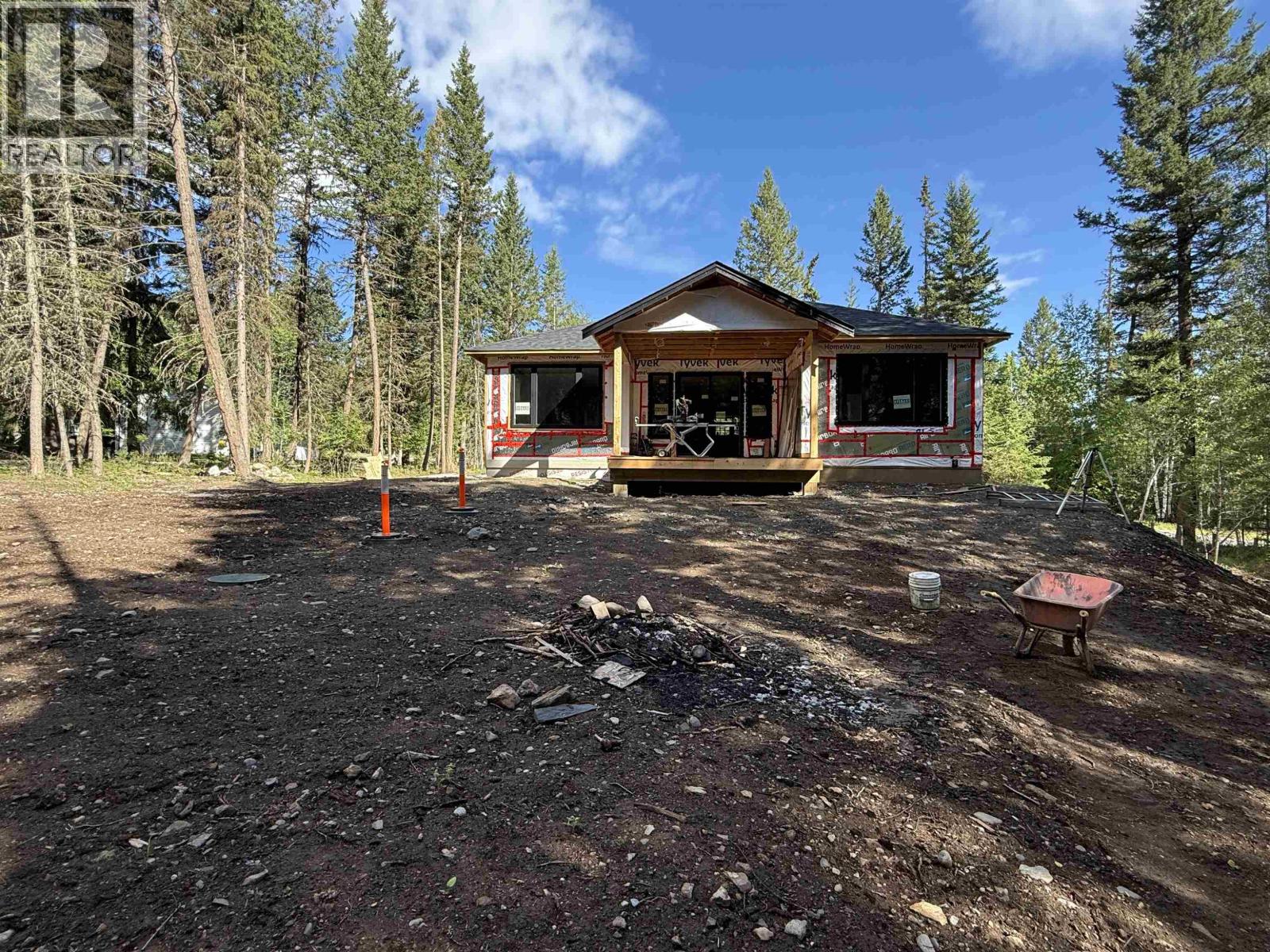 5336 Thompson Road, 108 Mile Ranch, British Columbia  V0K 2Z0 - Photo 2 - R3082936