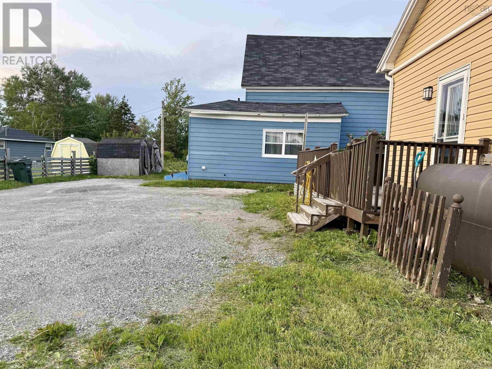 190 Brookside Street, Glace Bay, Nova Scotia  B1A 1L3 - Photo 38 - 202616484