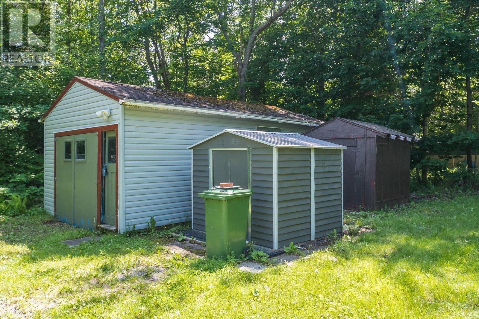 161 Lakeview Road, Lakeview, Nova Scotia  B4C 4C7 - Photo 31 - 202616490